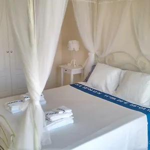 Marina De La Duquesa Apartment